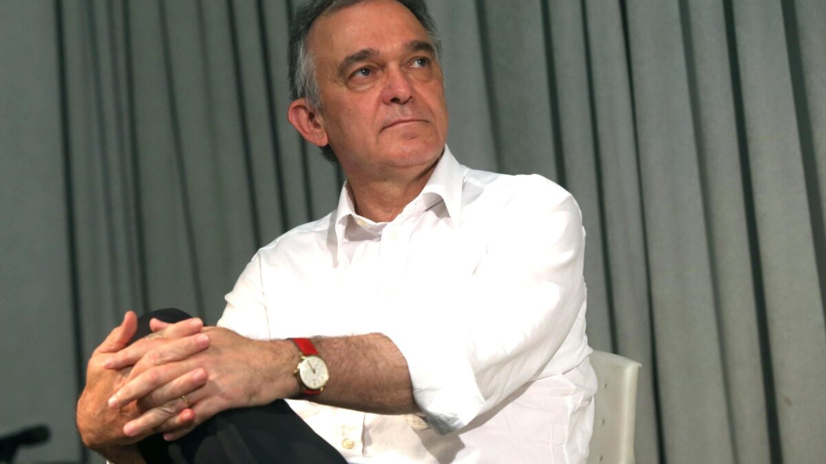 La Toscana è una polveriera: «A noi medici niente tamponi. Ore in corsia senza le Ffp3»