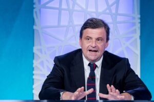 Carlo Calenda: «Oltre la crisi con un super comitato»