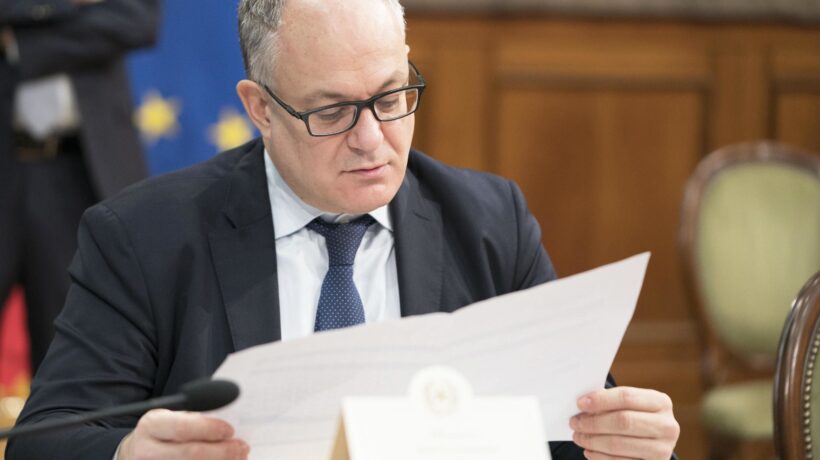 Rissa tra pentastellati e democratici sul sostegno economico alle imprese