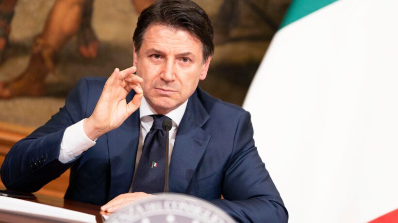 Conte sfiduciato da 2 italiani su 3