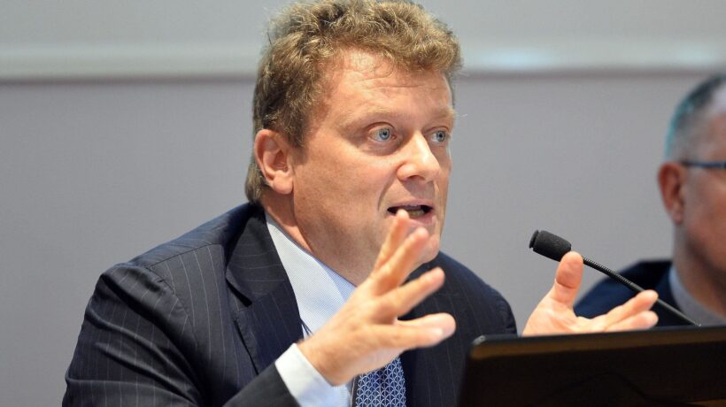 «Ministro Azzolina, per favore quest’estate non chiuda le scuole»