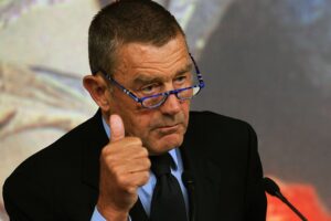 Ferruccio Fazio: «Troppi gli errori del governo. Bravo Zaia a far di testa sua»