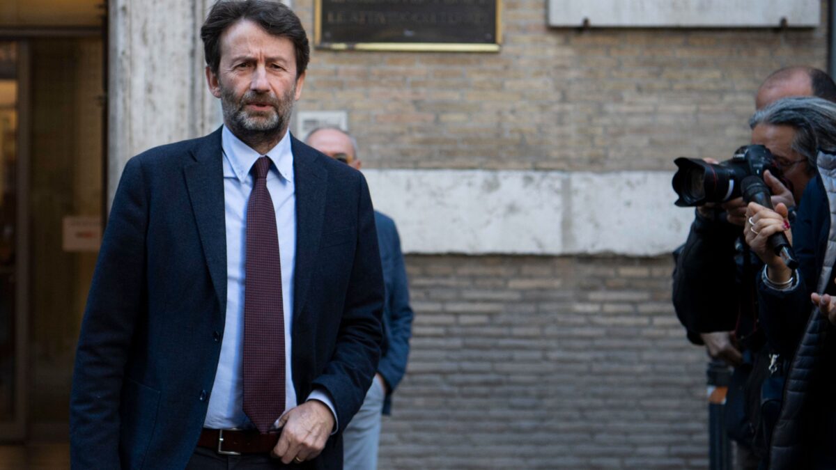 La sinistra usa l’«unità nazionale» come museruola per l’opposizione