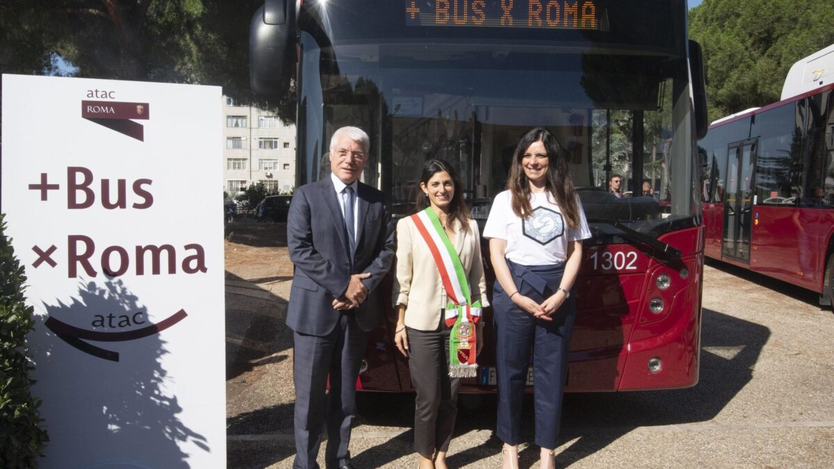 Braccio di ferro Pd e 5 stelle sulle nomine. Raggi vuole Simioni (Atac) in Enav
