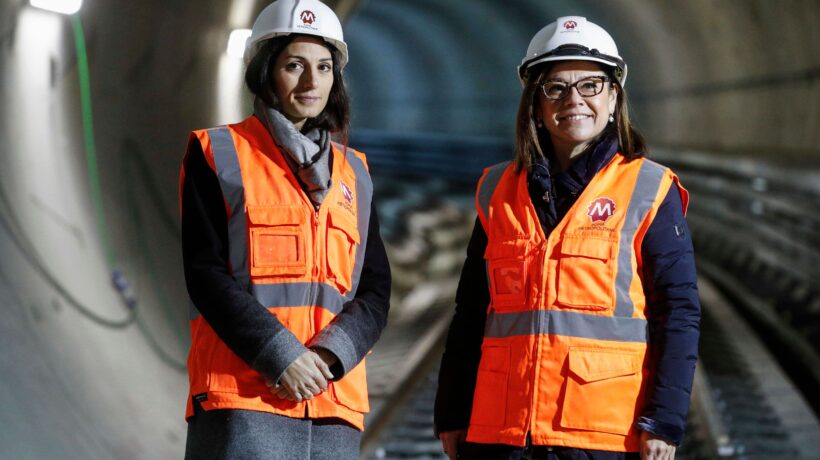 La Raggi ringrazia gli operai della Metro C ma per colpa sua rischiano di non essere pagati