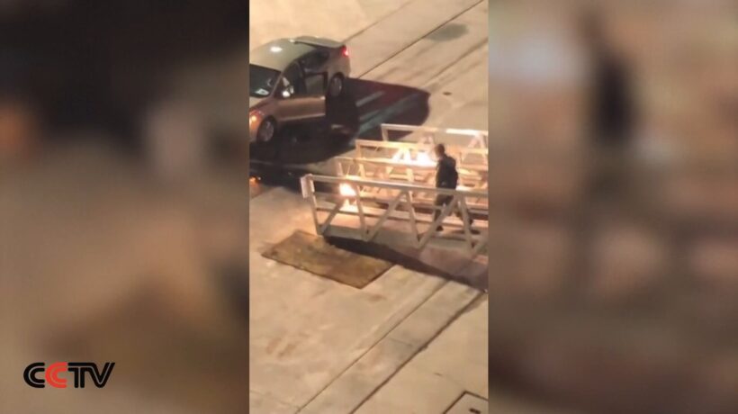 In Cina la gente chiama «eroe» il capitano della portaerei licenziato
