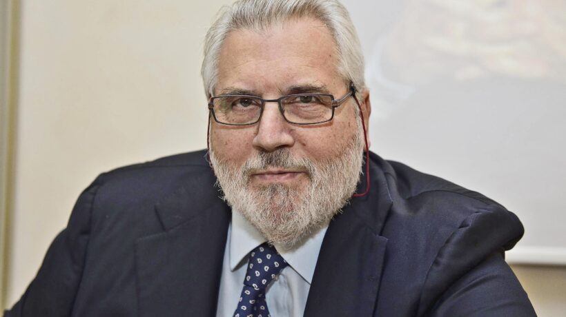 Palenzona cede il passo agli ex nemici e chiede aiuto a Intesa sul mattone