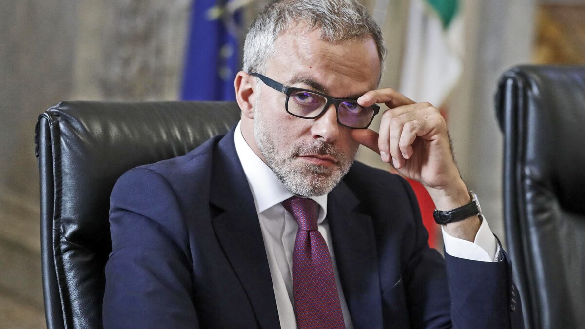 Le Entrate strizzano l’occhio al lavoro nero