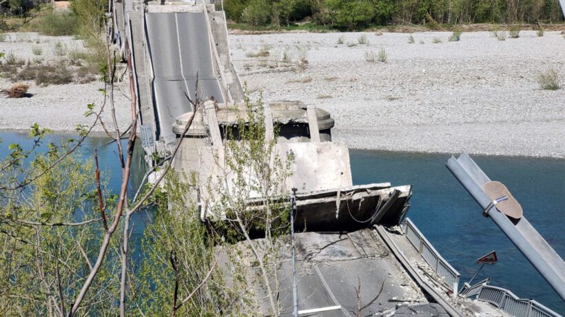 Crollato il ponte che per l’Anas era sicuro