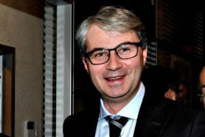 Il sindaco pd attaccava la Lombardia. Adesso la Gdf indaga sulla «sua» Rsa