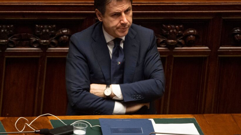 Conte crede ancora alla farsa di Bruxelles. Solo Parigi la smonta