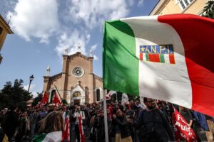 Macché Anpi, serve una resistenza contro il totalitarismo del Covid-19
