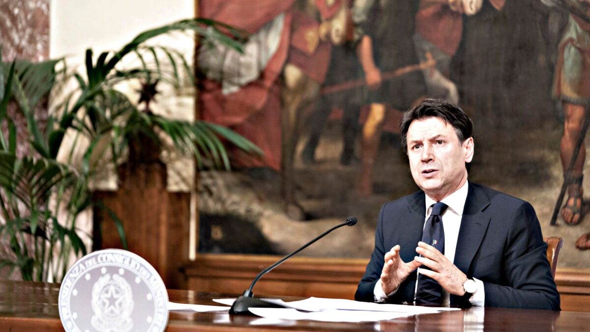L’Italia inizia già a mendicare. Conte prepara la trappola per piegare i grillini sul Mes