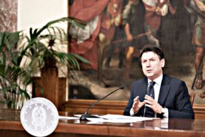 Basta col Conte che si crede re