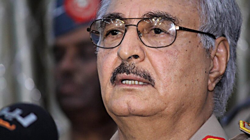 Haftar alla disperata: «Comando io». La Libia allo sbando deve farci paura