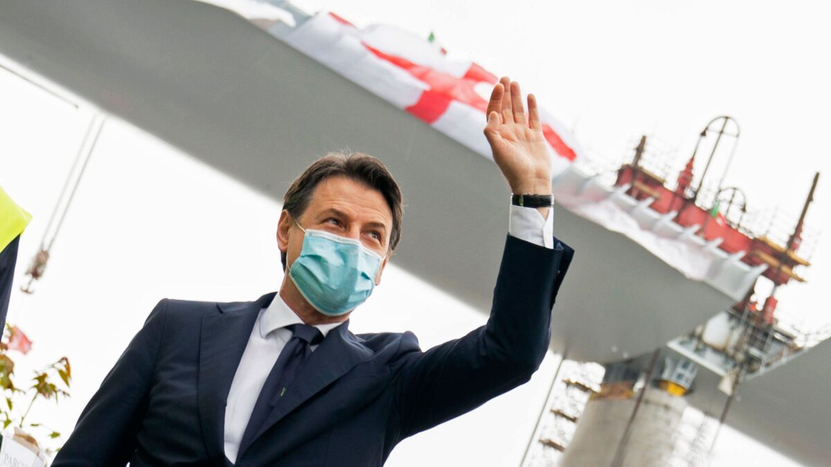 Conte fa la passerella al Nord Italia ma raccoglie la rabbia dei sindaci