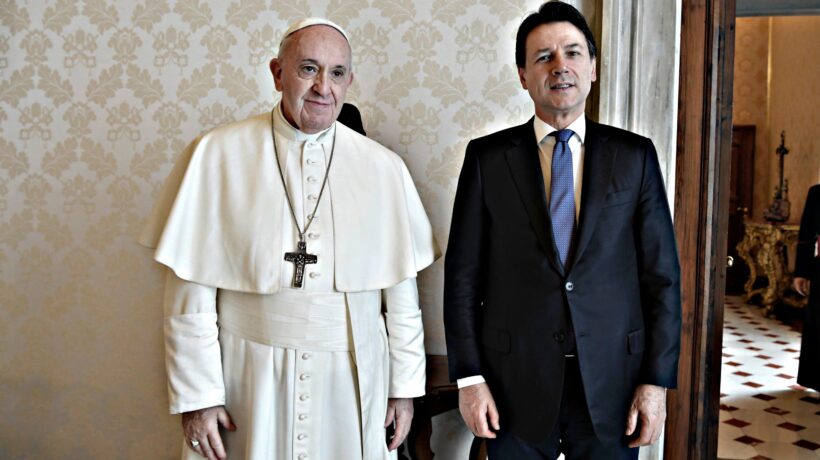 Il giallo della telefonata di Conte a Bergoglio