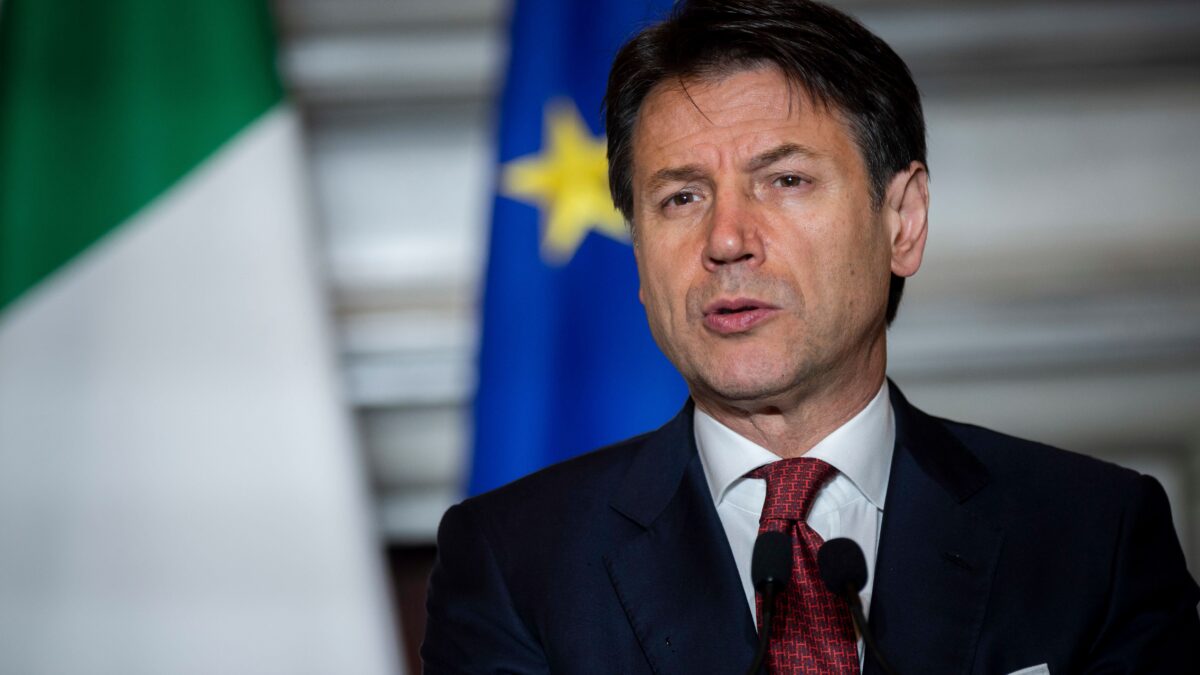 I pericolosi sogni d’oro del premier camomilla