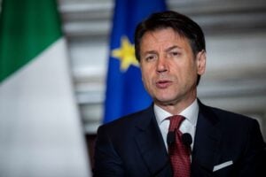 I pericolosi sogni d’oro del premier camomilla