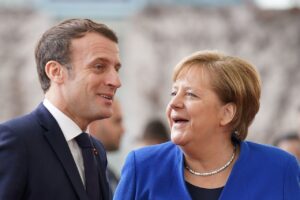 L’Ue ci presta i nostri fondi e noi esultiamo