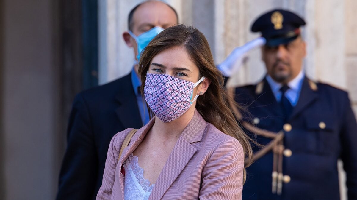 La Boschi s’arrampica sugli specchi e accusa la Meloni di… maschilismo