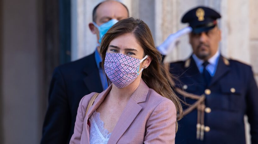 La Boschi s’arrampica sugli specchi e accusa la Meloni di… maschilismo