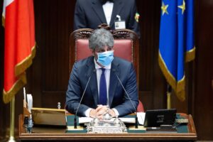 A demolire le Regioni ci si mette pure il «super partes» Fico