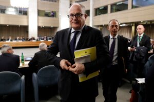 Per le imprese niente aiuti e incentivi il premier mette soldi solo nei sussidi