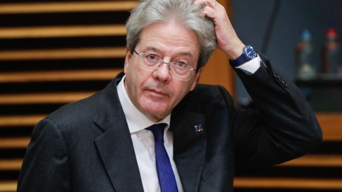 Le carte lo provano: il Salvastati sanitario serve per rifilarci la «cura» della Troika
