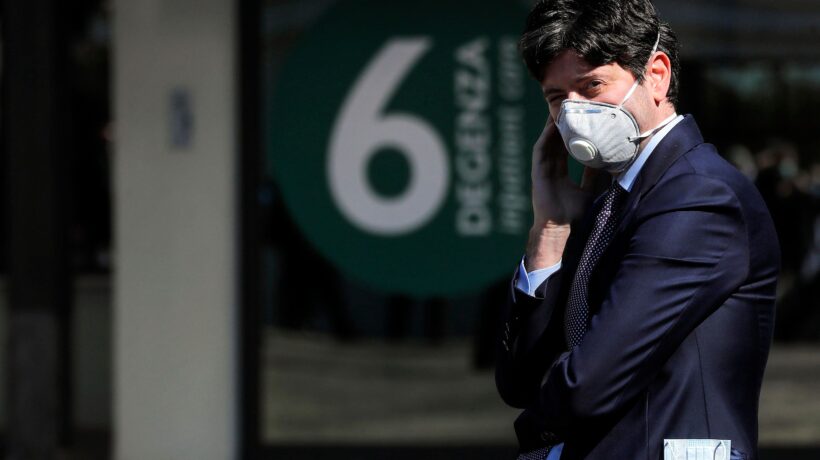 Vogliono spiarci persino le cartelle cliniche