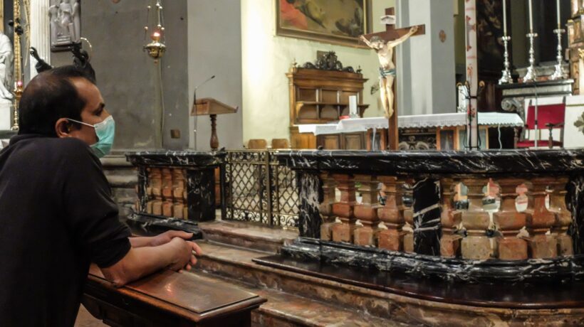 «Il no alle messe è incostituzionale». I giuristi cattolici ricorrono al Tar