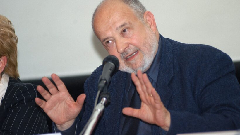 «La scienza è al guinzaglio del potere. Dopo le pandemie si rinasce sempre»
