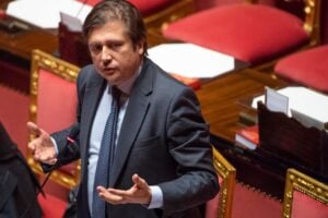 «Nel Paese si muore ancora e il Comitato scientifico tiene i documenti secretati»