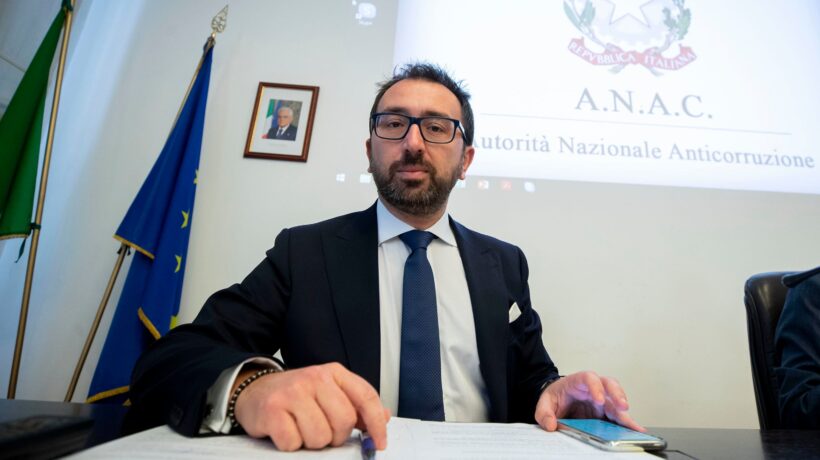 Gli uomini (e le donne) di Bonafede finiti nelle chat con il pm indagato