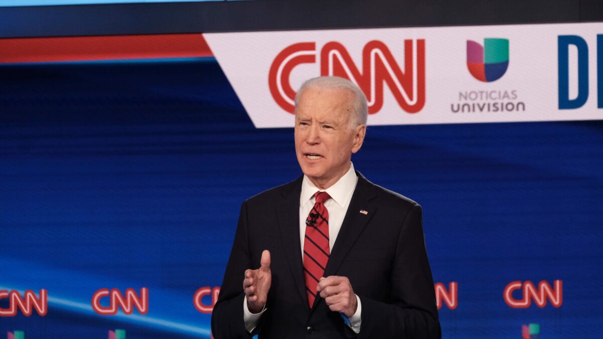 Se non voti dem, non sei nero. Parola di Joe Biden