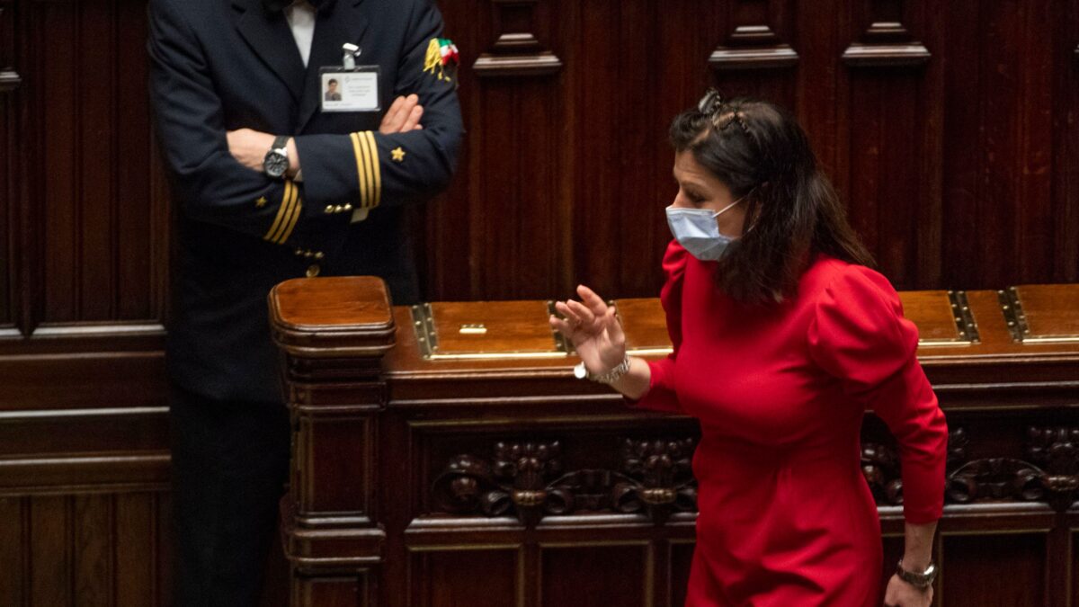 I Benetton spaccano Pd e grillini: «La De Micheli ha dossier segreti»