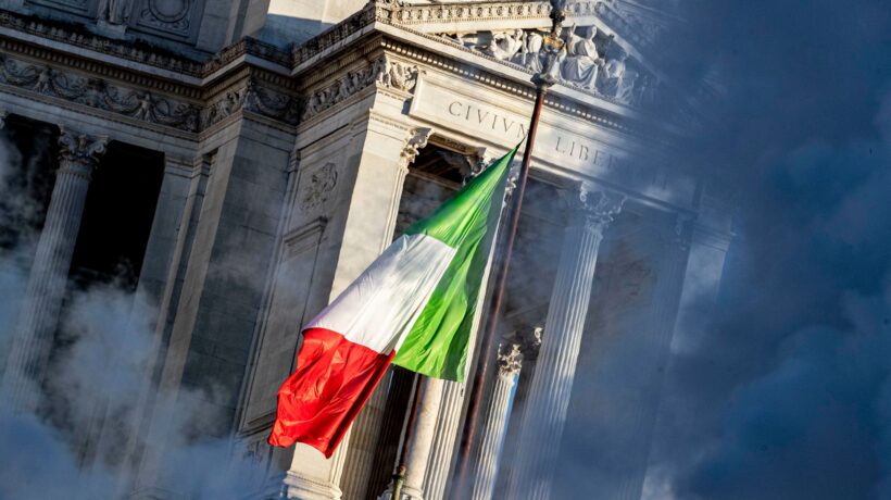 Basta con i pregiudizi morali. L’Italia ha fatto sacrifici e ora va aiutata per davvero