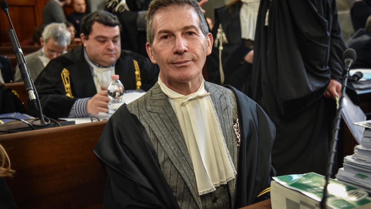 Volano gli stracci tra Unicost e Area. Ma Poniz dà la colpa alla «Verità»