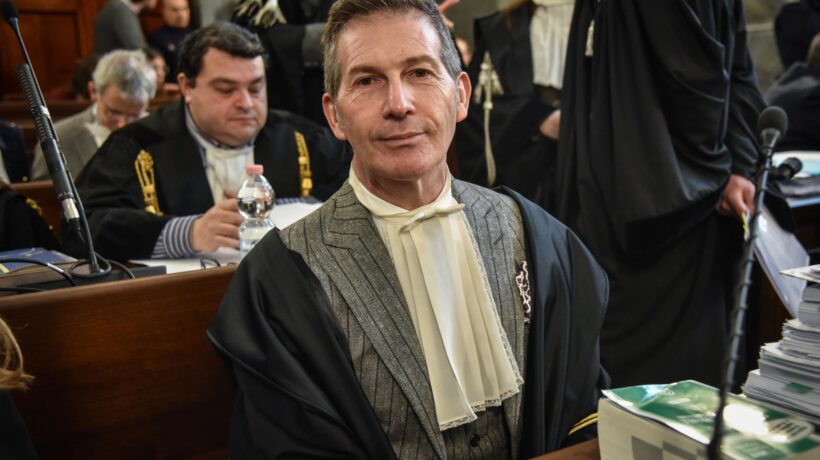 Volano gli stracci tra Unicost e Area. Ma Poniz dà la colpa alla «Verità»