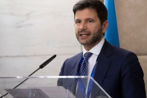 Salzano prende le distanze da Di Maio, nel napoletano c’è l’azienda di famiglia