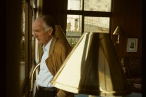 Fra i monti con Thomas Bernhard si ride di una umanità mostruosa