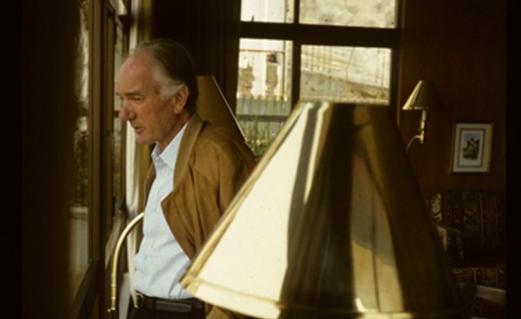Fra i monti con Thomas Bernhard si ride di una umanità mostruosa