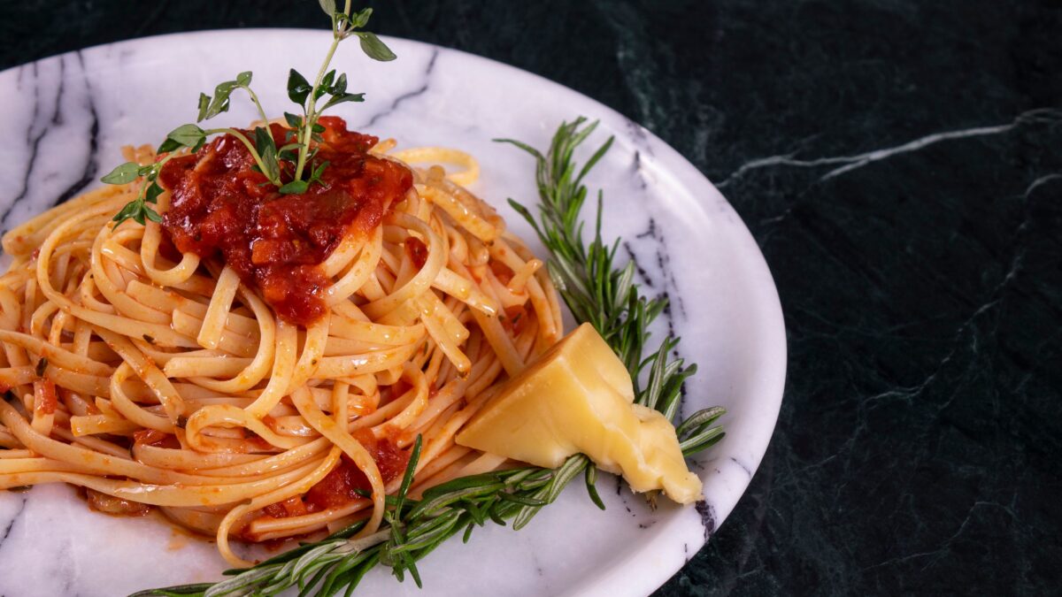 Cuciniamo insieme: spaghetti al ragù di cernia