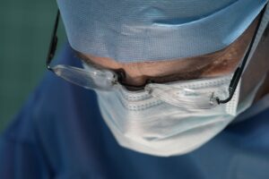L’avvertimento dei medici legali: «Lo stop alle autopsie è un errore»