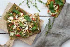 Cuciniamo insieme: pizza di farro e asparagi in pastella