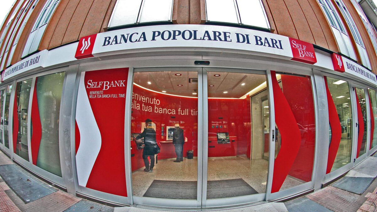 Popolare di Bari: sequestri ai dirigenti ma resta incerto il futuro della banca