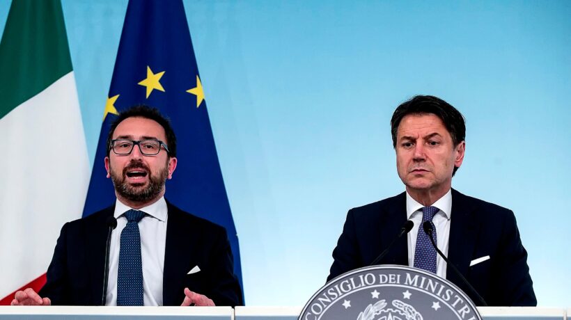 Bonafede è la miccia per far saltare Conte