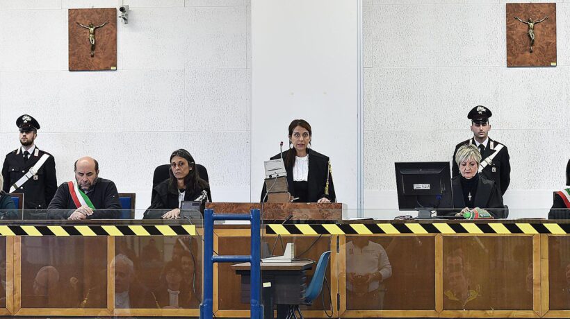 Così la vicepresidente dell’Anm si dava da fare per suo marito pm