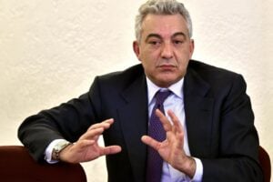 Arcuri mascherina pendula esaurisce gli aiuti alle imprese in 1 secondo e 4 centesimi