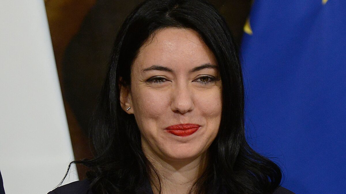 Scuola, Pd e genitori contro Azzolina. E Conte prega: «Dateci più tempo»
